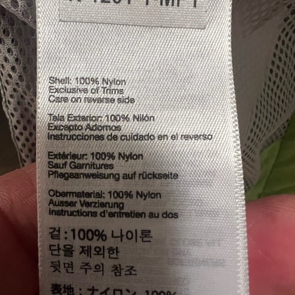 Marmot women’s size Large light green unlined hooded jacket. Very good condition - Picture 6 of 13